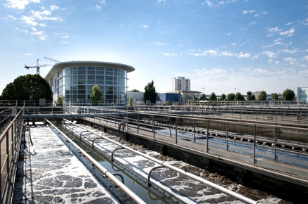 Laboratoire d&rsquo;analyses LDA 33 et station d&rsquo;épuration de Bordeaux Agglomération